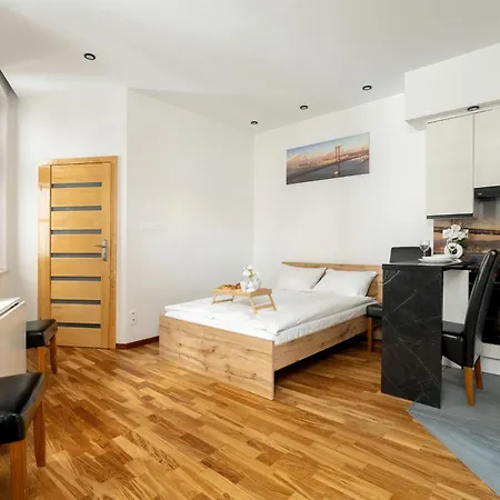 Przytulne Very Berry W Centrum Poznania By Renters Appartement *