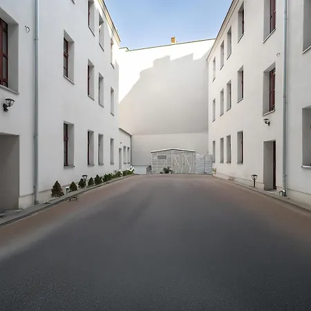 Przytulne Very Berry W Centrum Poznania By Renters Appartement