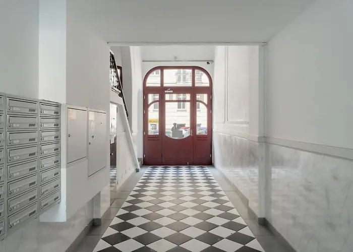 Przytulne Very Berry W Centrum Poznania By Renters *